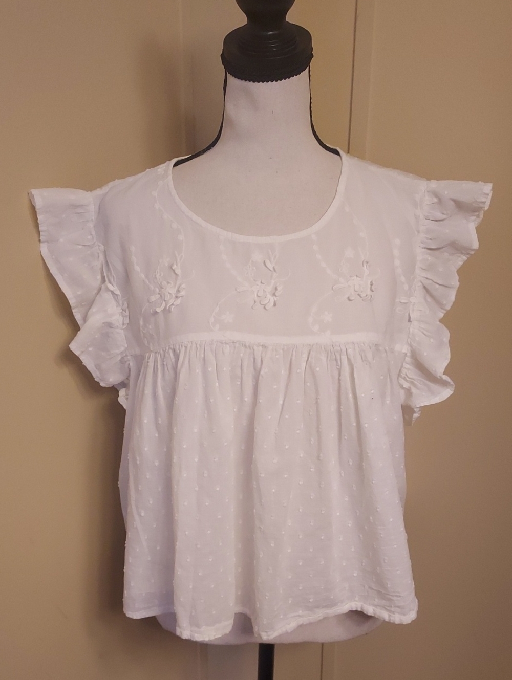 Jessica Simpson White Ruffle Sleeve Embroidered Peasant Top